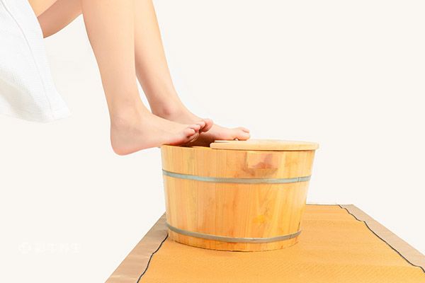 什么时间泡脚最好 泡脚的注意事项