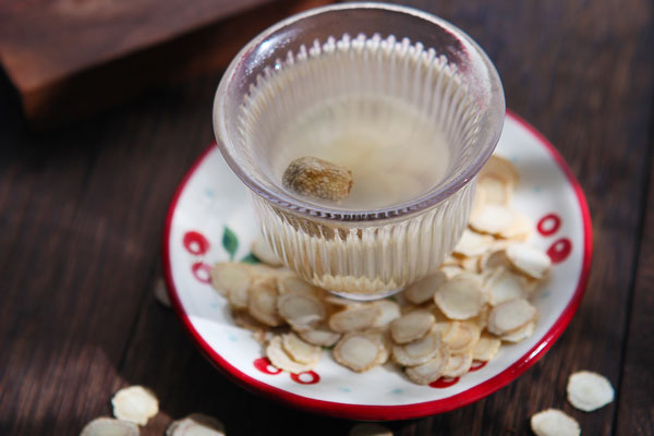 西洋参陈皮泡水的功效和禁忌 西洋参陈皮泡水有什么好处