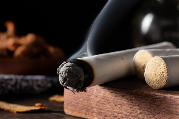 下雨天能艾灸吗 怎样减少体内湿气