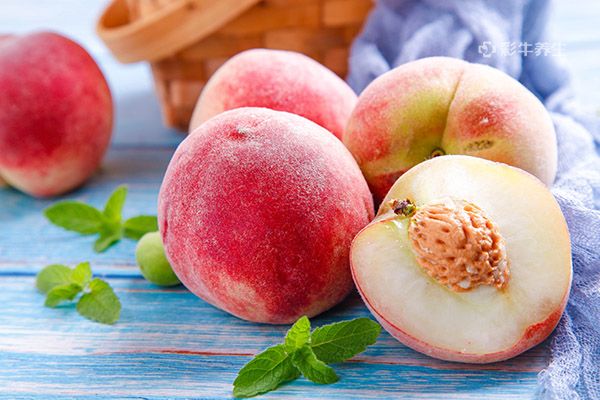 孕妇吃桃子对胎儿有什么好处 孕妇吃桃子的好处