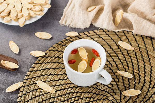 冬天喝什么茶好呢 适合在冬天喝的茶