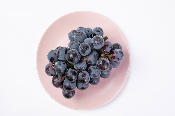 女性吃葡萄有什么好处 女性吃葡萄的功效