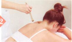 落枕艾灸哪个部位图解