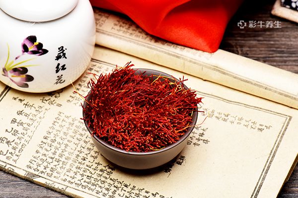 藏红花可以和枸杞一起泡水喝吗 藏红花和枸杞泡水喝的功效与作用
