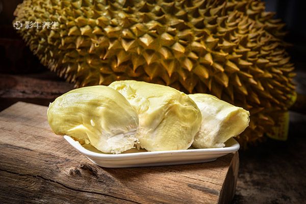 吃榴莲对月经有好处吗 来月经吃榴莲有什么好处