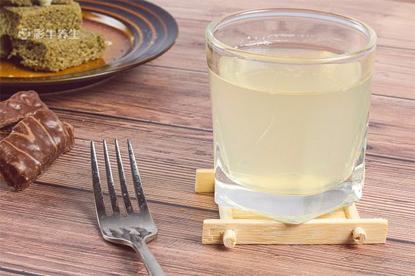 女人长期喝蜂蜜水好吗 女人长期喝蜂蜜水的好处