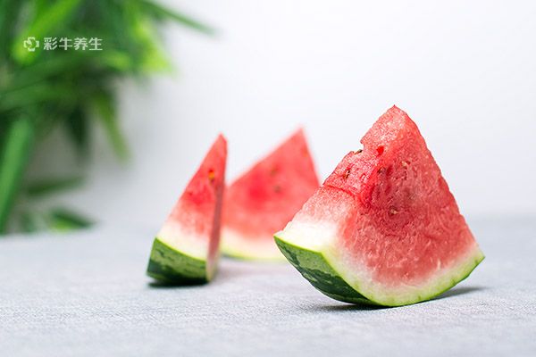 月经期间可以吃西瓜吗 月经期间不能吃什么水果