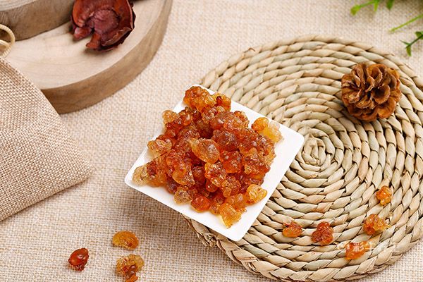 桃胶适合什么人群吃 什么人适合吃桃胶