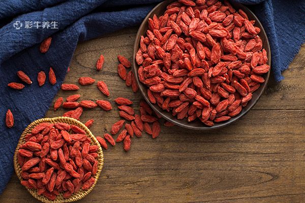 枸杞泡酒保质期多久 枸杞泡酒的功效与作用