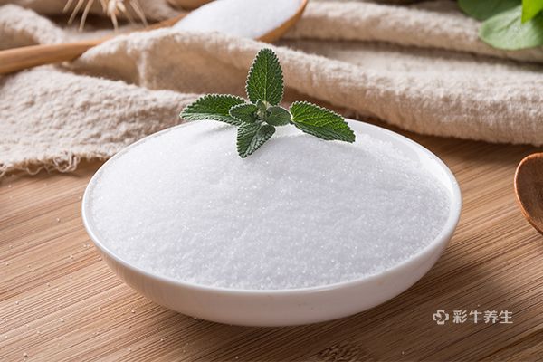 盐水泡脚有什么好处和坏处 盐水泡脚的利弊