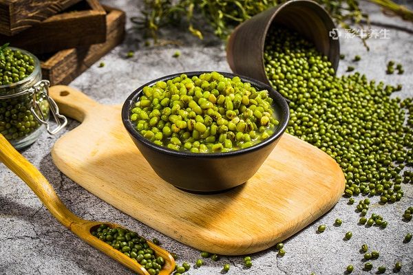 女人喝绿豆汤的好处 女人喝绿豆汤有哪些功效