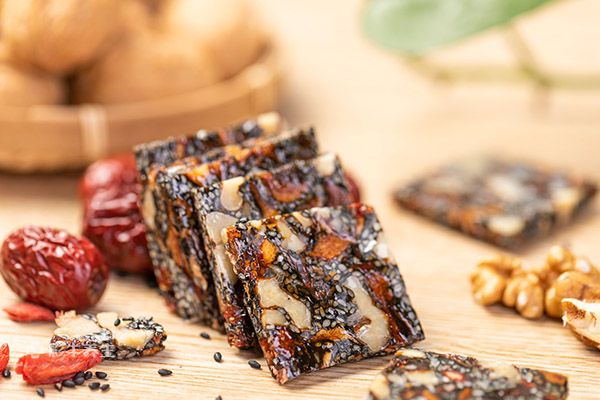 吃阿胶糕对女人有什么好处 女人吃阿胶糕的功效