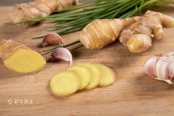 泡脚放什么东西好 用什么泡脚好