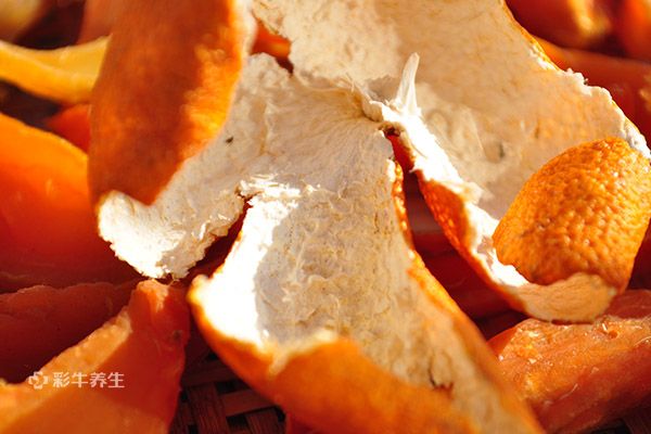 橘子皮泡水喝的功效 橘子皮泡水喝有哪些好处