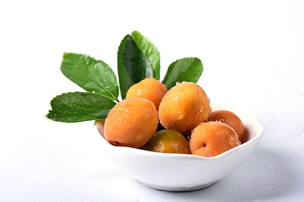 孕妇能不能吃杏子 孕妇吃杏子的注意事项