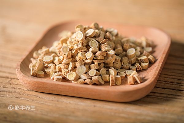 黄芪和西洋参能一起泡水喝吗  西洋参和黄芪泡水的功效与作用