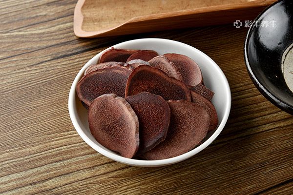 鹿茸与鹿角的区别 如何区分鹿茸与鹿角