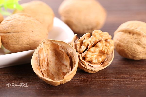 分心木泡水喝的功效和副作用