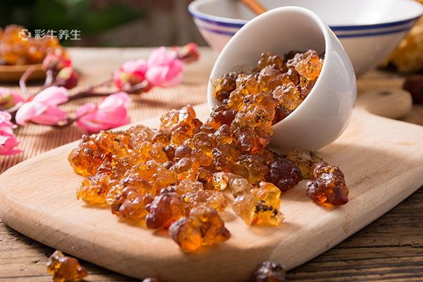 桃胶适合什么人群吃 什么人适合吃桃胶