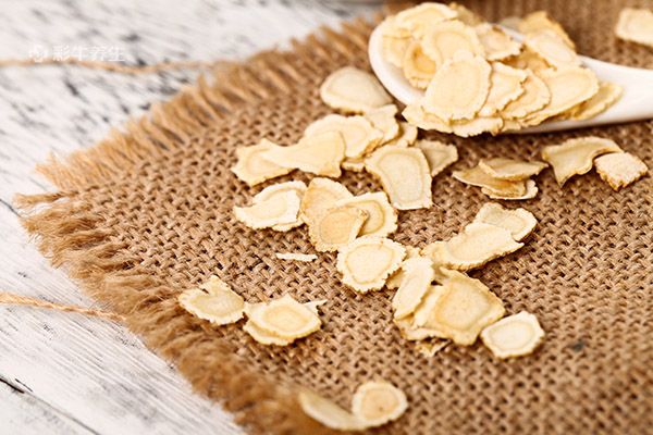 西洋参泡水的正确方法 西洋参泡水喝的作用与功效