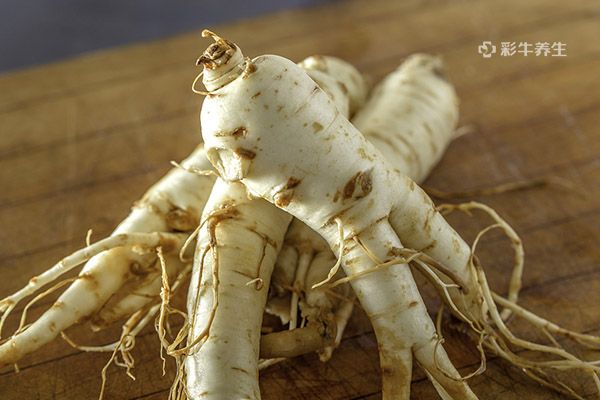 人参泡酒喝有什么功效和作用 人参泡酒喝的好处