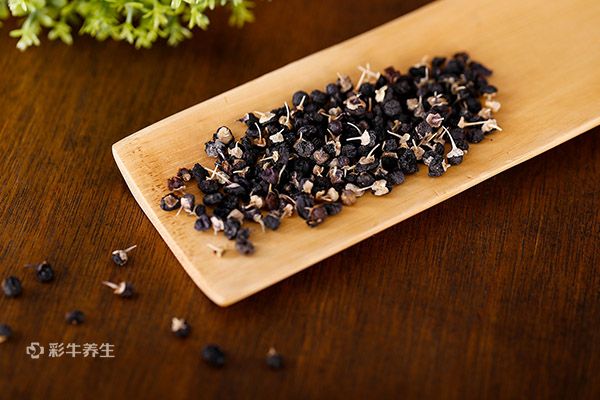 黑枸杞能泡酒吗 黑枸杞泡酒的功效与作用