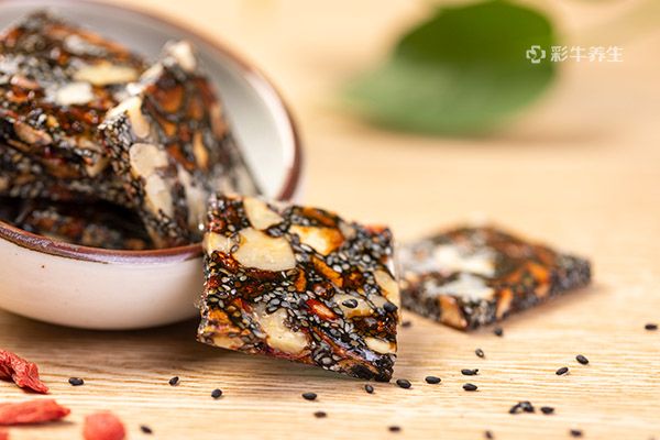 吃阿胶糕对女人有什么好处 女人吃阿胶糕的功效