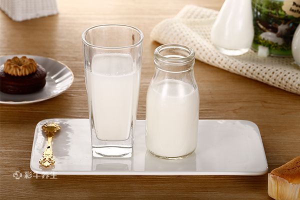 孕妇喝牛奶的最佳时间 孕妇喝牛奶的好处