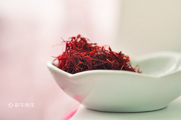 藏红花泡脚的功效与作用