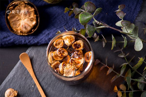 罗汉果和胖大海可以一起泡水喝吗 罗汉果和胖大海一起泡水喝好吗