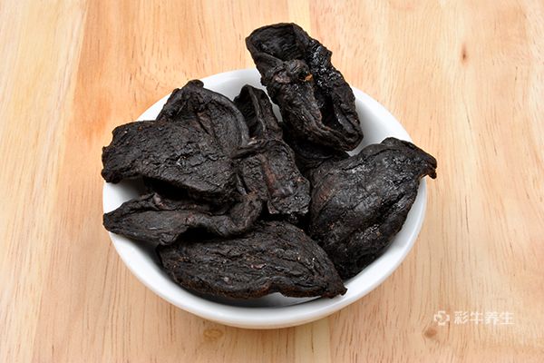 何首乌泡水能经常喝吗 何首乌泡水喝的功效