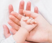 婴儿正常体温是多少 婴儿发烧怎么办