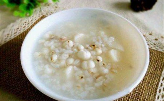 秋季脾胃虚寒吃什么好 脾胃虚寒要多吃这5款粥