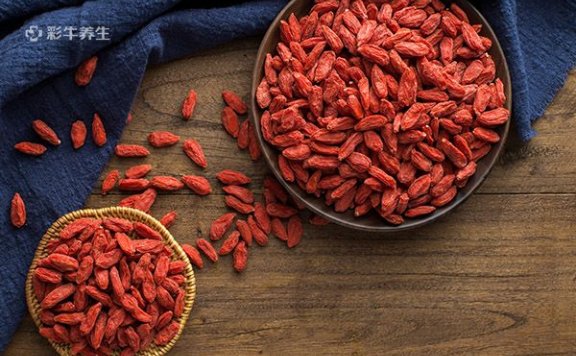 枸杞泡酒保质期多久 枸杞泡酒的功效与作用