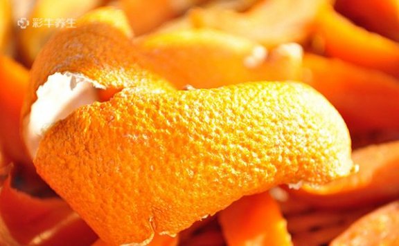 橘子皮泡水喝的功效 橘子皮泡水喝有哪些好处