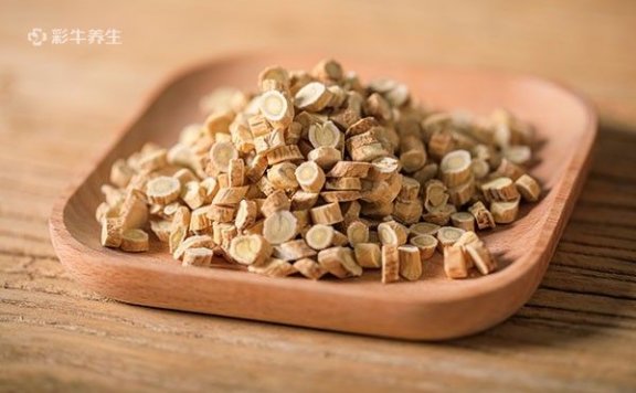 黄芪丹参泡水有什么功效 黄芪丹参泡水喝的好处