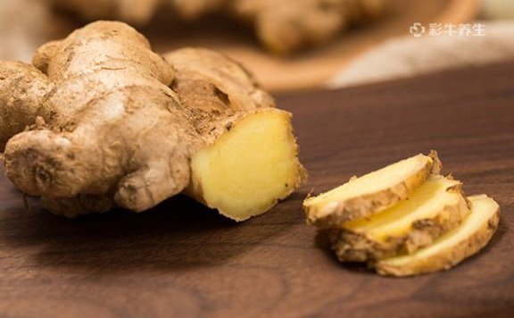 女生泡脚加什么好 女人泡脚用什么比较好